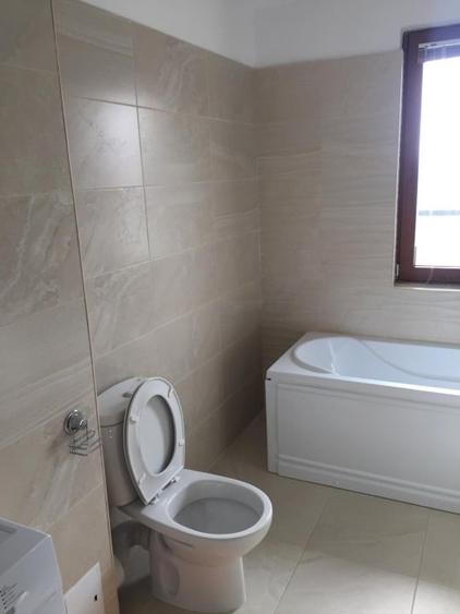 Apartament cu 2 camere decomandat, mobilat în Torontalului