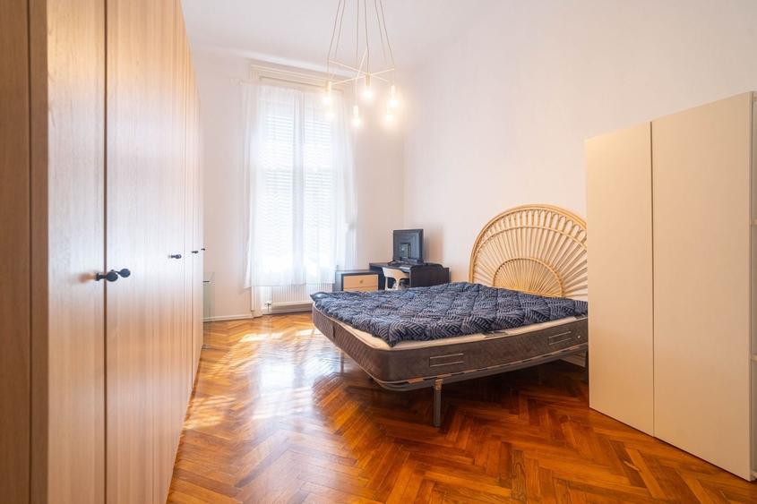 Închiriere apartament ultracentral cu parcare privată | 97 mp, - 1