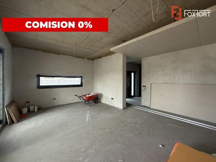 Duplex cu 4 camere cu Canalizare în Dumbrăvița