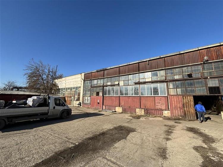 Spațiu industrial, de 3,500 mp, în Militari