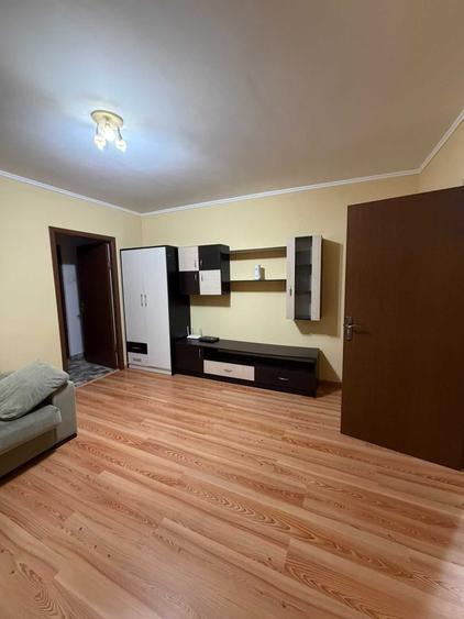 Apartament cu 2 camere semidecomandat în Negru Vodă