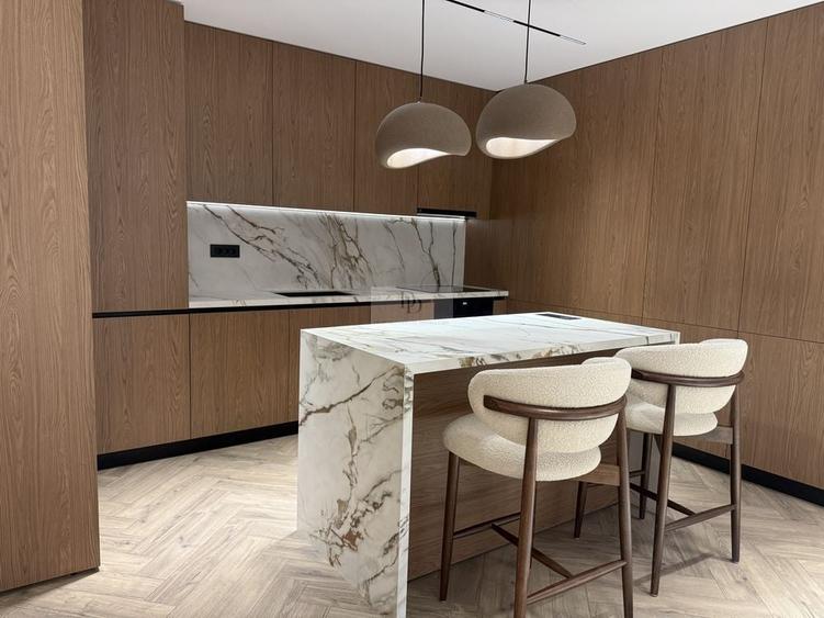 Apartament cu 2 camere semidecomandat, mobilat în Mărăști