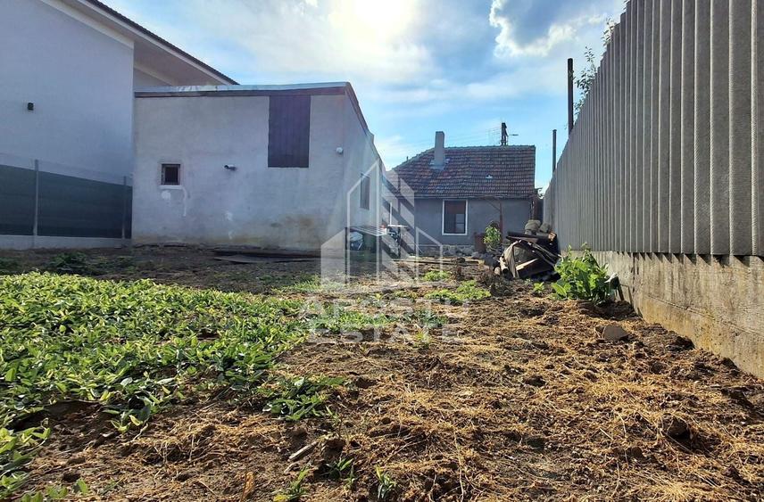 Casă individuală cu 2 camere cu Canalizare în Micălaca