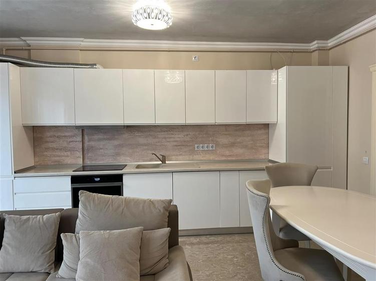 Apartament cu 2 camere decomandat în Ultracentral
