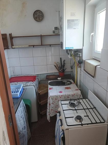 Apartament cu 2 camere nedecomandat în 9 Mai