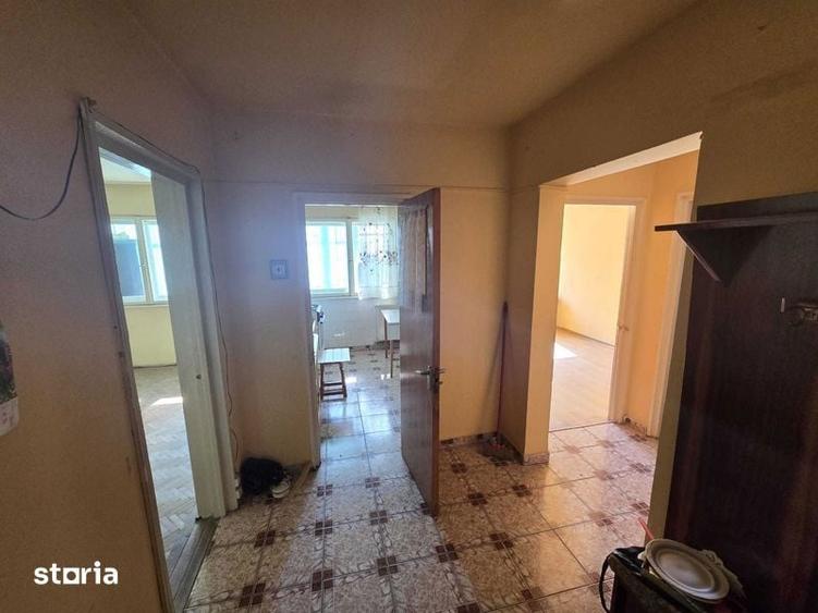 Apartament cu 2 camere decomandat în Vest