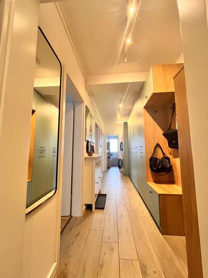 Apartament cu 3 camere decomandat în Central