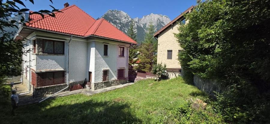 Casă cu 5 camere cu Teren 518 Mp în Central
