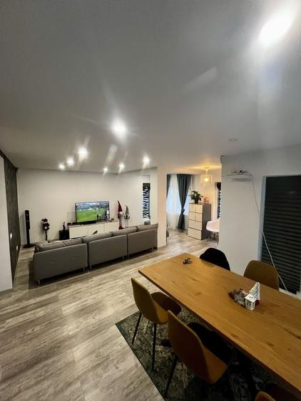 Casă cu 4 camere cu Teren 450 Mp în Corbeanca