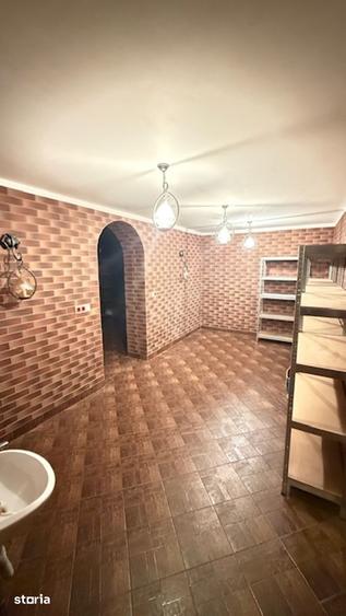 Casă cu 4 camere cu Teren 450 Mp în Săsar