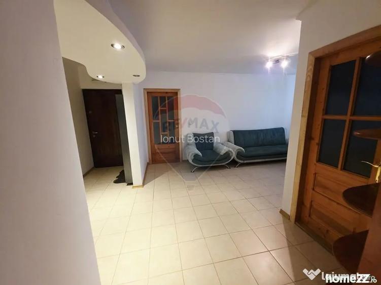 Apartament cu 4 camere de vanzare in zona Calea Romanului - Piatra-Neamt (Neamt)