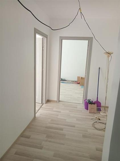 Apartament cu 2 camere decomandat în Mircea cel Bătrân