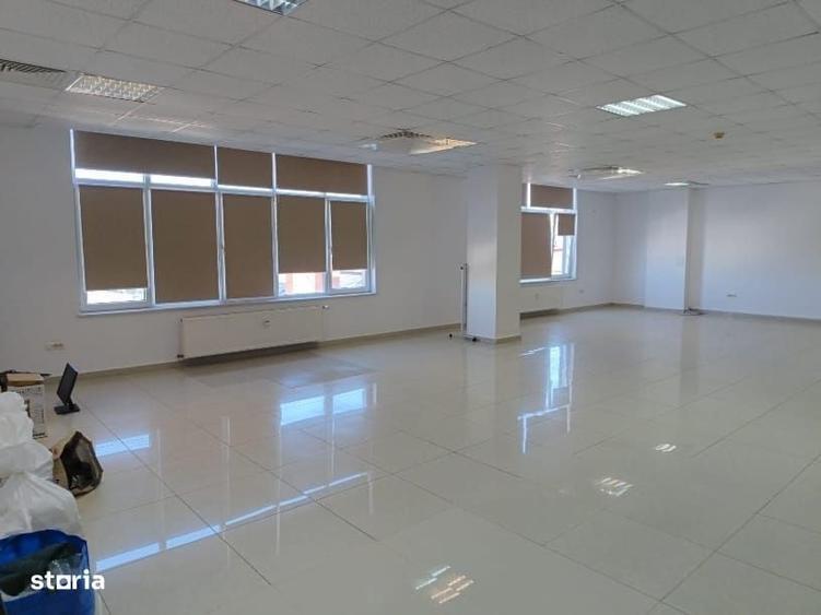 Spațiu comercial, de 135 mp, în Central