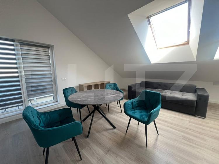 Apartament cu 2 camere semidecomandat, mobilat în Florești