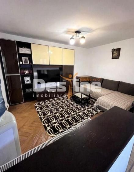 Casă individuală cu 5 camere cu Canalizare în Palas