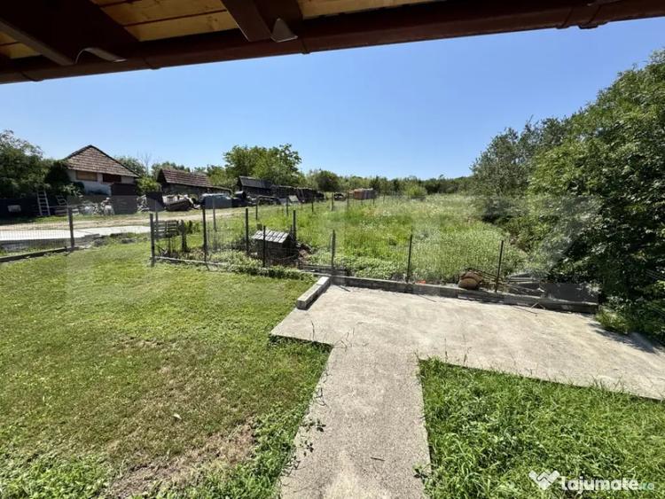 Casă cu 4 camere cu Teren 2800 Mp în Guruslău