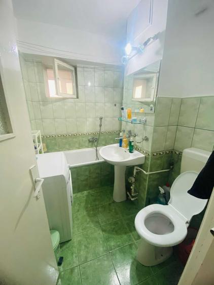 Apartament cu 3 camere decomandat în Lotus