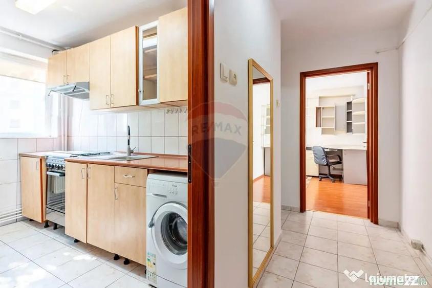 Apartament cu 2 camere decomandat în Industriilor
