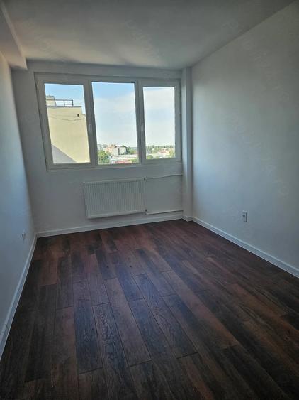 Apartament cu 3 camere semidecomandat în Progresul