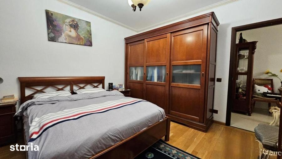 Apartament cu 3 camere decomandat în Ghencea