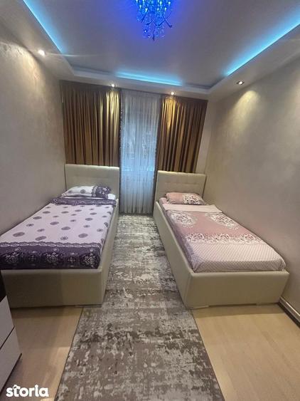 Apartament cu 3 camere decomandat în Valea Cetății