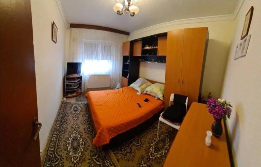 Apartament cu 3 camere decomandat în Orizont
