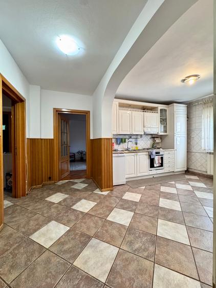 Apartament cu 3 camere decomandat în Timpuri Noi