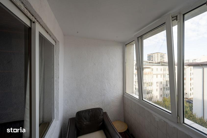Apartament cu 4 camere semidecomandat în Dristor