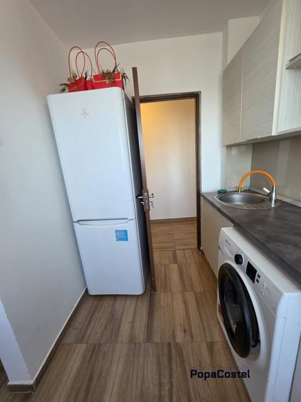 Apartament cu 3 camere semidecomandat, mobilat în Giulești
