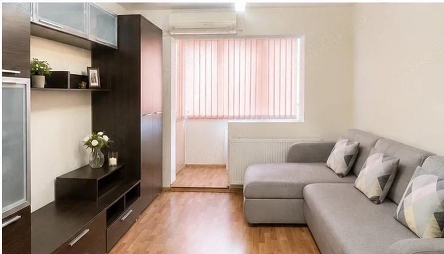 Apartament cu 2 camere semidecomandat în Girocului