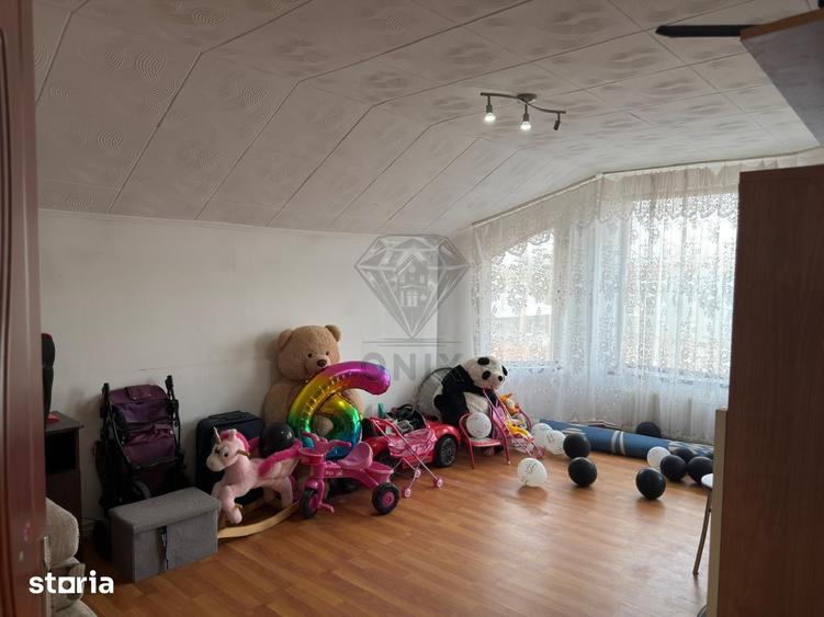 Casă cu 6 camere cu Teren 517 Mp în Târgșoru Vechi