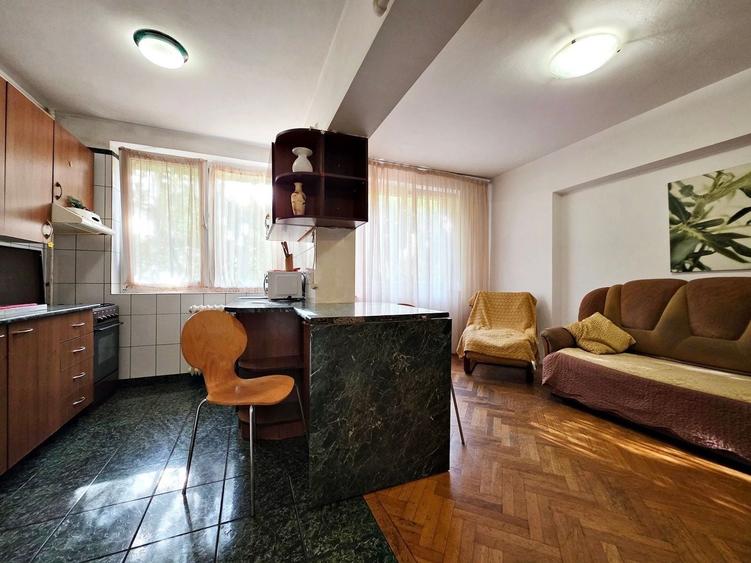 Apartament cu 2 camere semidecomandat, mobilat în Obor