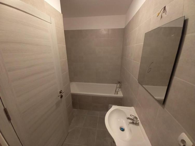 Apartament cu 2 camere decomandat în Berceni