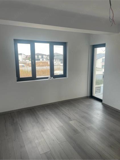 Casă cu 3 camere cu Teren 350 Mp în Berceni
