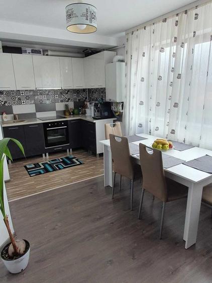 Inchiriez apartament 2 camere - 3