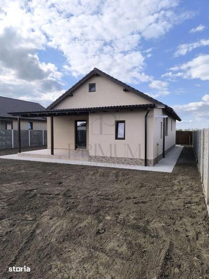 Casă cu 3 camere cu Teren 410 Mp în Sânmihaiu Român
