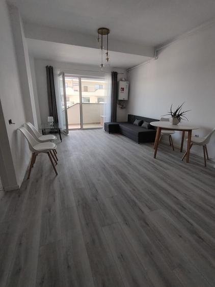 Apartament cu 2 camere semidecomandat în Florești