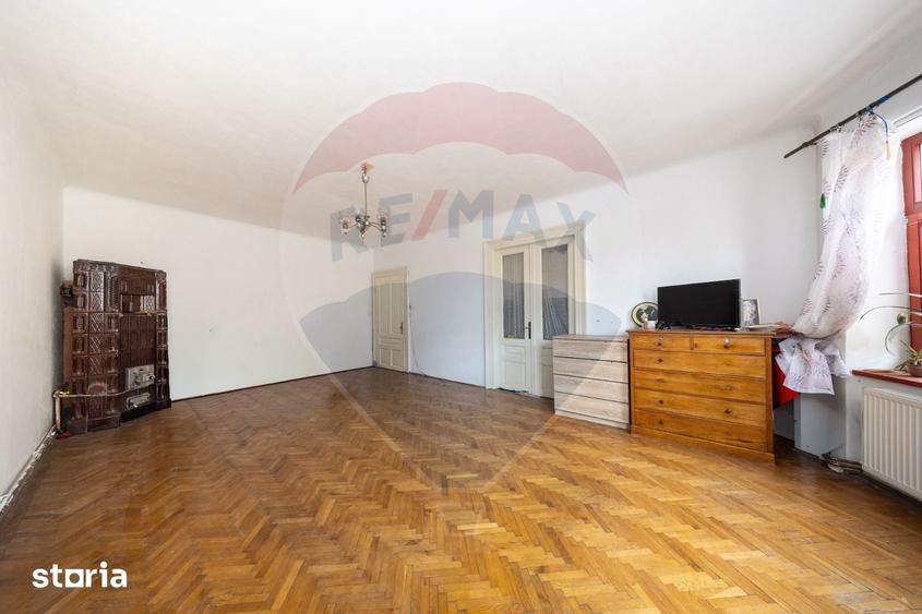 APARTAMENT 3 camere, Etaj 1, Str. Lunga nr 22, Brasov - 18