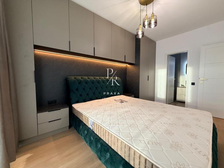 Apartament cu 3 camere decomandat, mobilat în Florești