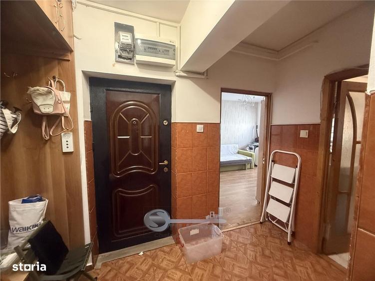 Apartament cu 2 camere decomandat în Galata