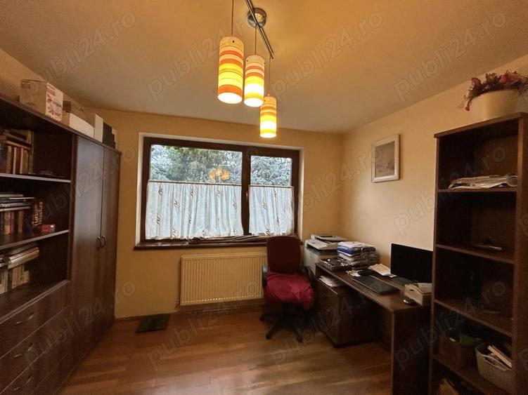 Casă cu 1 camere cu Teren 1000 Mp în Subcetate