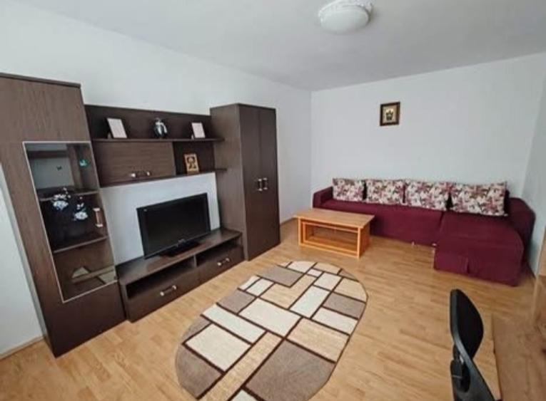 Apartament cu 2 camere decomandat în Costin Georgian