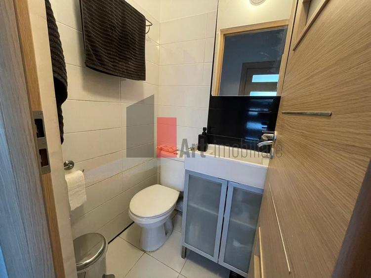 Apartament cu 2 camere decomandat, mobilat în Sala Palatului