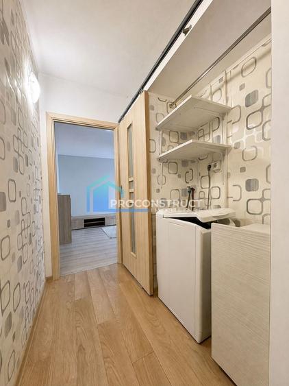Apartament cu 2 camere semidecomandat, mobilat în Dacia