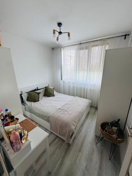 Apartament cu 3 camere semidecomandat în Drumul Taberei