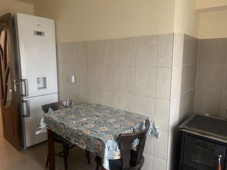 Apartament cu 2 camere decomandat în Moldova Veche