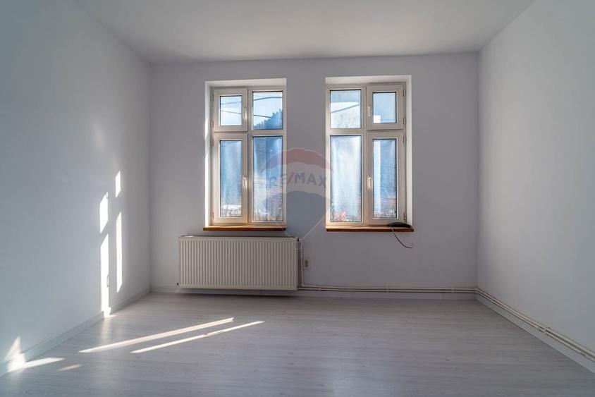 Apartament cu 2 camere nedecomandat în Central