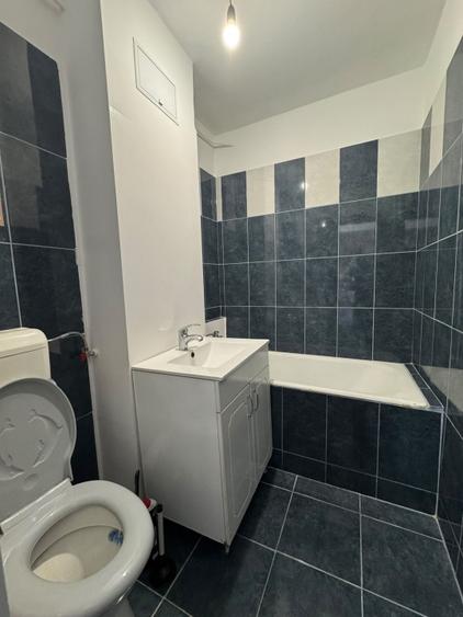 Garsonieră decomandată, mobilată în Sebastian