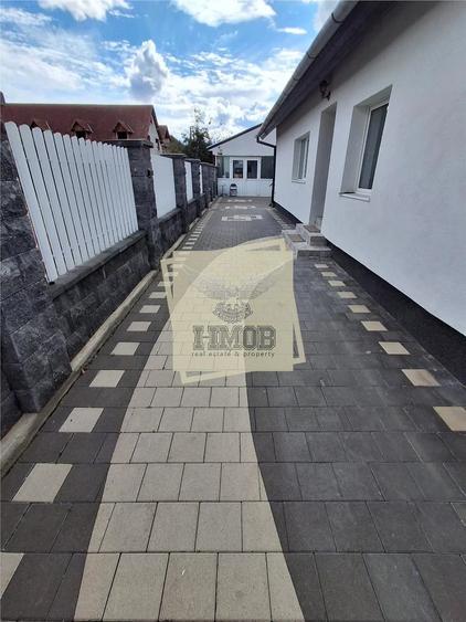Casă cu 7 camere cu Teren 810 Mp în Central