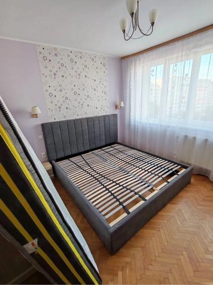 Apartament cu 3 camere semidecomandat în Colentina